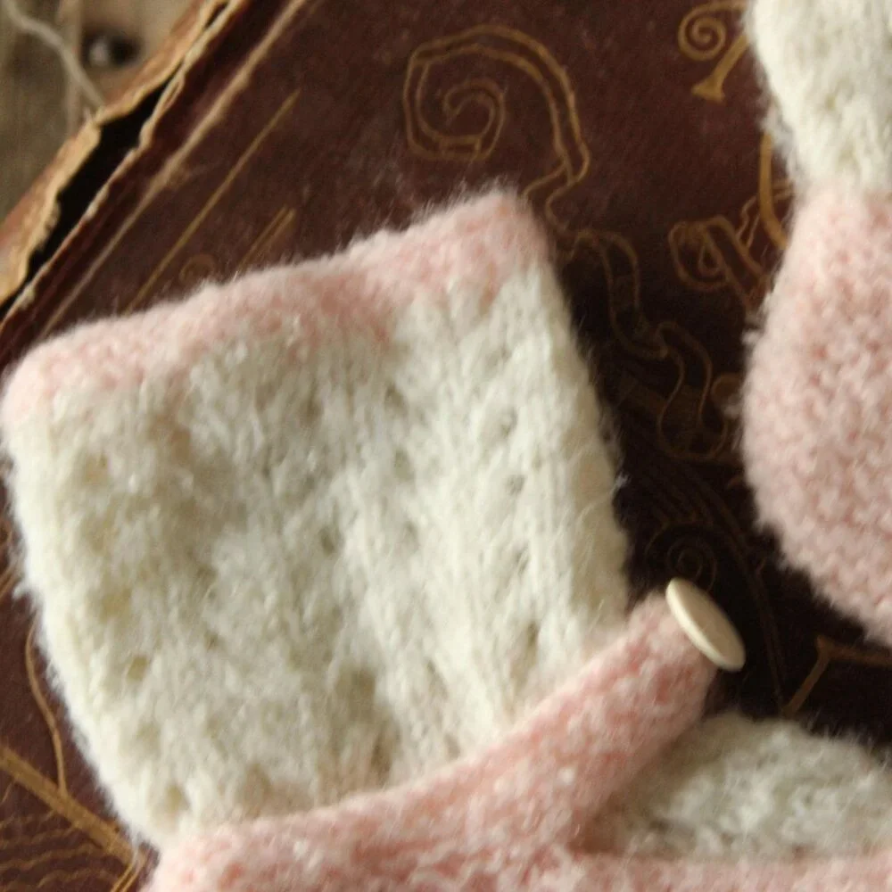 Vintage 1950s Baby Booties, Infant Girls Knit White With Pink Trim Shoes Layette - Picture 4 of 10